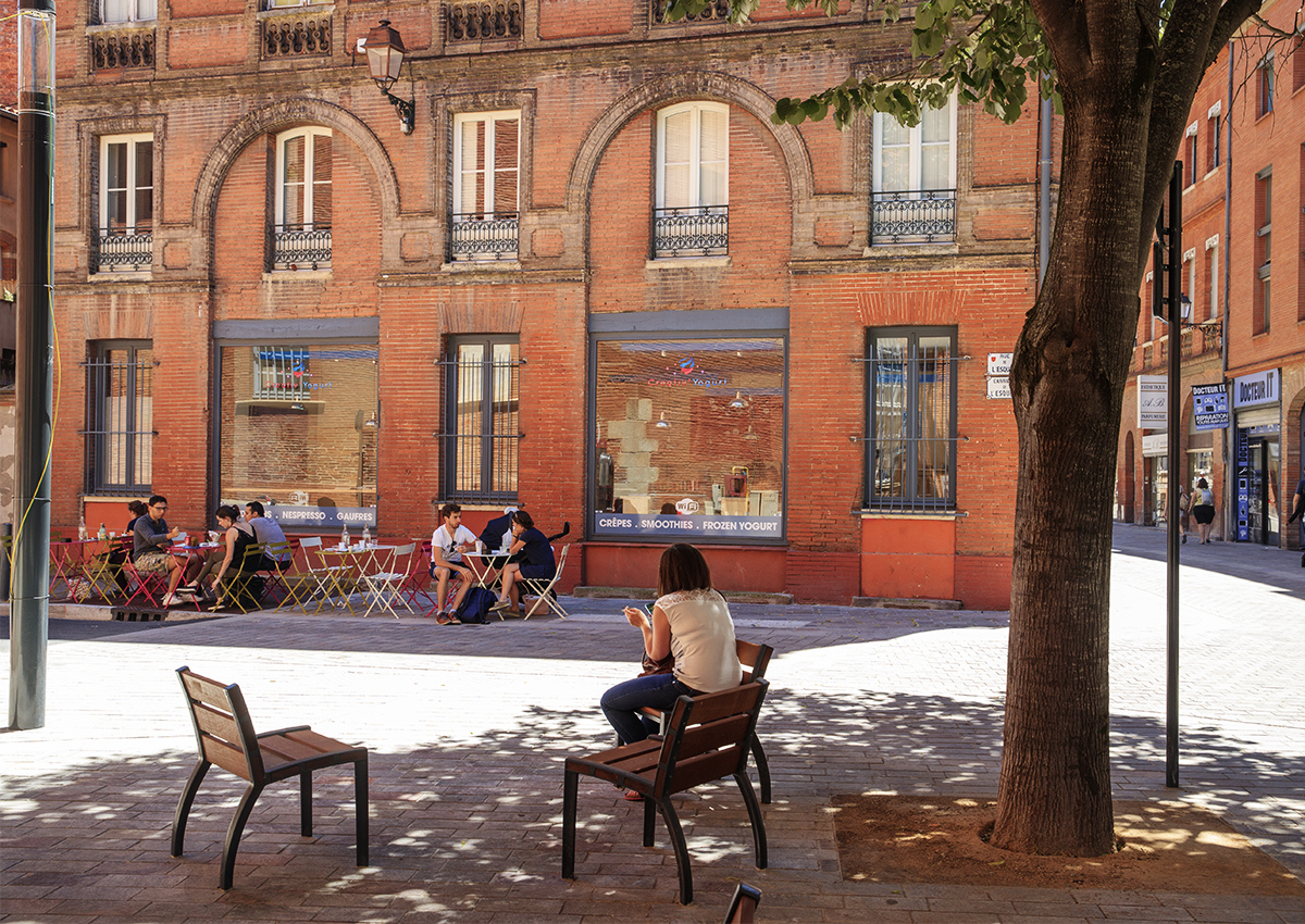 Rue-Des-Lois_1200x850_02